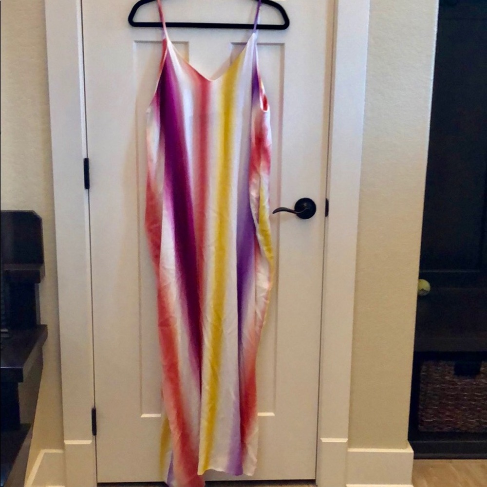 NWOT Boutique Tie die maxi dress with pockets